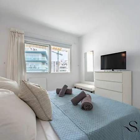 Great Location, Sea View, 2 Bedroom, Steps From The Apartment Benalmadena